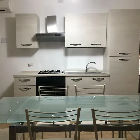 Juliet's House * Lettomanoppello